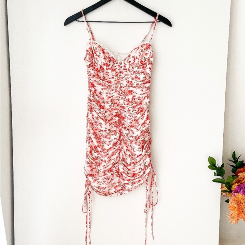 Princess Polly | Ruched Mini Fitted Bodycon Floral Dress White Pink Red | US 0